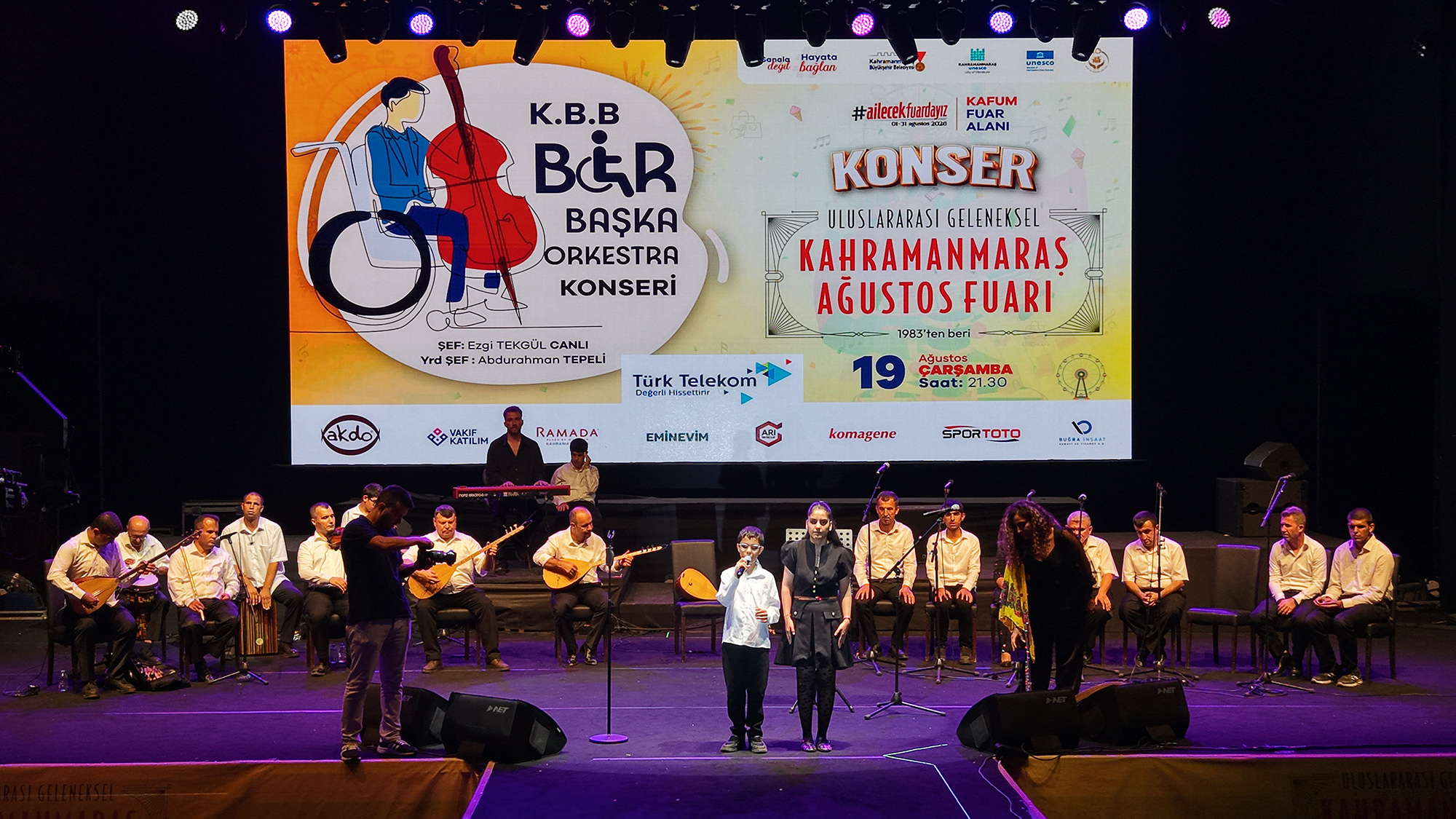 Mehmet Kalalı ve Bir Başka Orkestra’dan Ağustos Fuarı’nda Müzik Şöleni 1 Ağustos Fuari . Gün