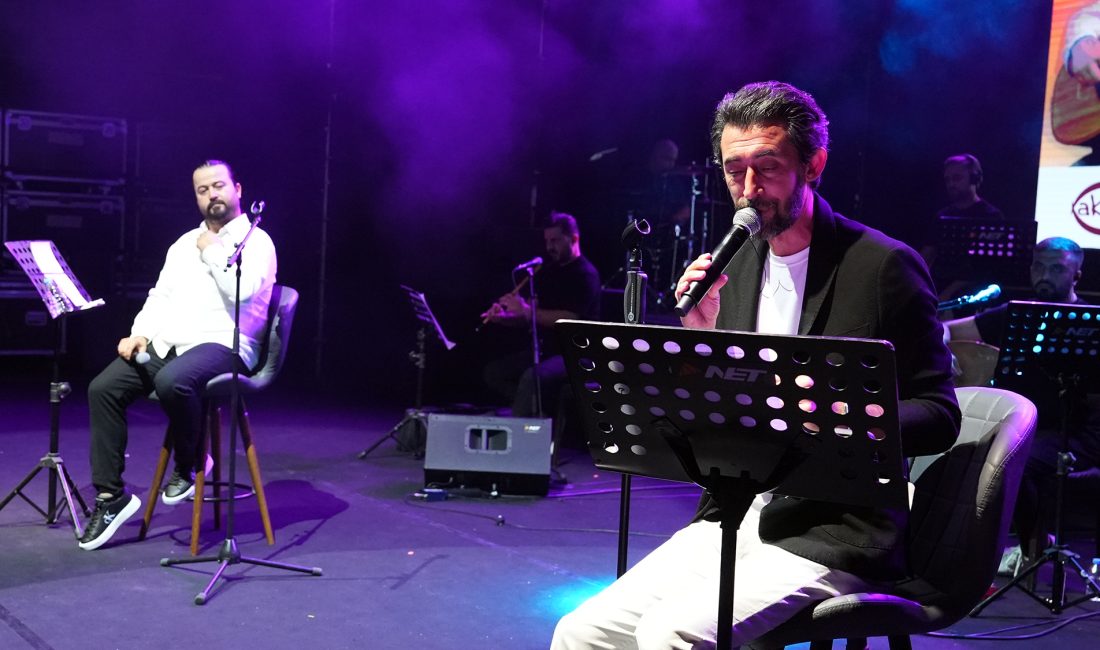 Türküler ve Şiirler KAFUM Sahnesinde Buluştu Kahramanmaraş Büyükşehir Belediyesinin şehrin sosyal ve kültürel hayatına renk katan