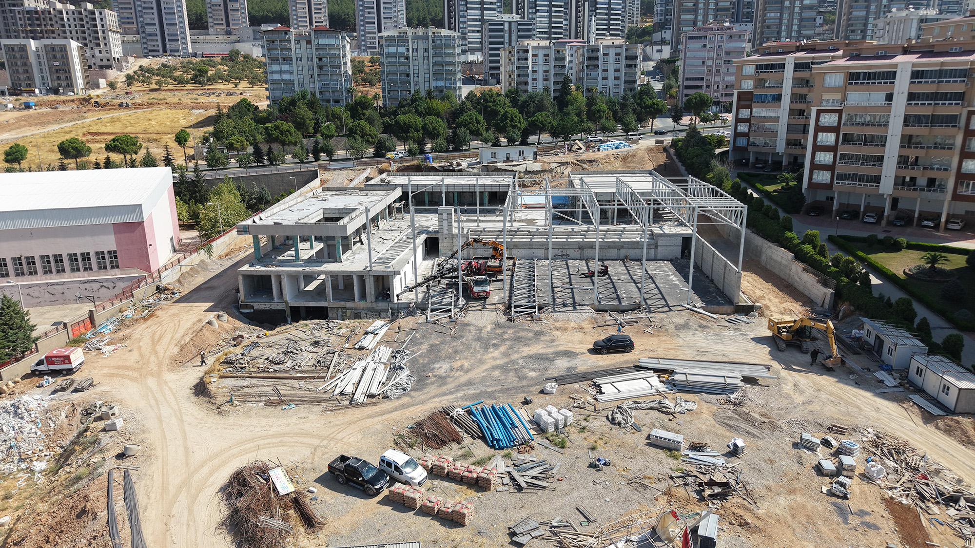 Gençler İçin Tasarlandı, Türkiye’ye Örnek Olacak Kahramanmaraş Büyükşehir Belediyesi, gençlerin eğitimden spora, kültürden sosyal yaşama kadar