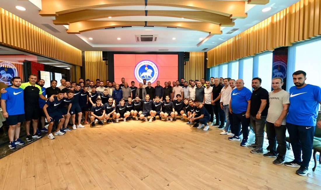 Kulüp Başkanı Ahmet Gülpak ve yönetim kurulu üyelerinin de hazır