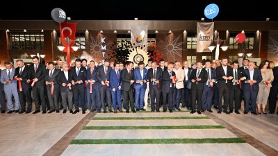 Modern mimarisi, teknolojik altyapısı ve iş dünyasının ihtiyaçlarına cevap verecek