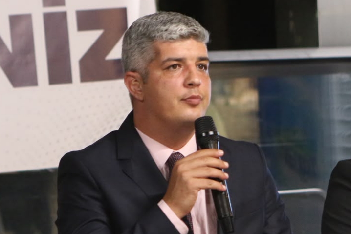 Aydoğar: Dulkadiroğlu’ndaki Altyapı Çalışmalarının Sorumlusu Belediyemiz Değil Konuşmasına basın mensuplarına teşekkür ederek başlayan İl Başkanı Muhammet Aydoğar,