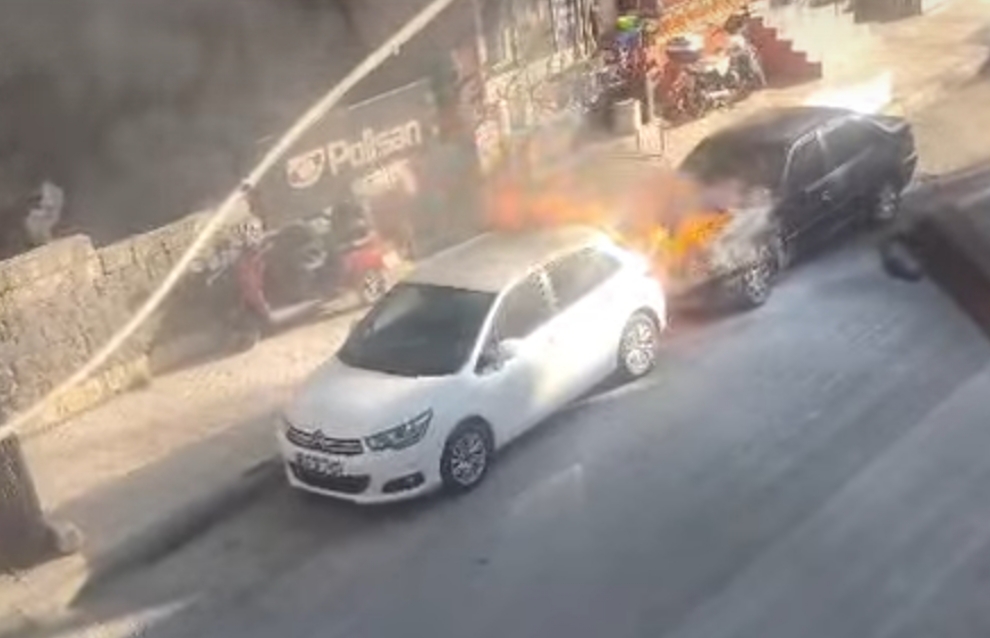 Serintepe’de Park Halindeki Araçta Yangın Paniği Edinilen bilgilere göre olay, akşam saatlerinde Onikişubat ilçesi Serintepe Mahallesi’nde,