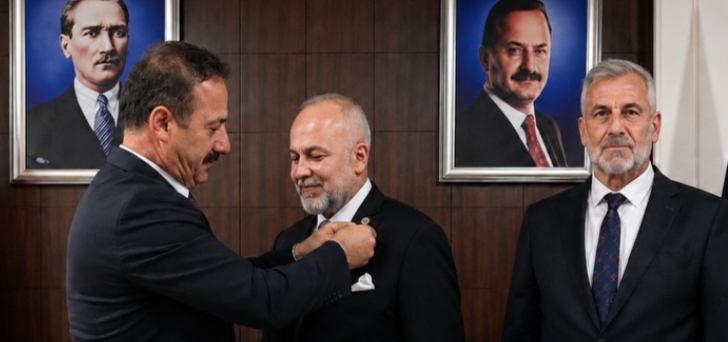 MÜSİAD Kahramanmaraş Şubesi’nde geçmiş dönemde başkanlık görevinde bulunan Çiçekçi, Anahtar