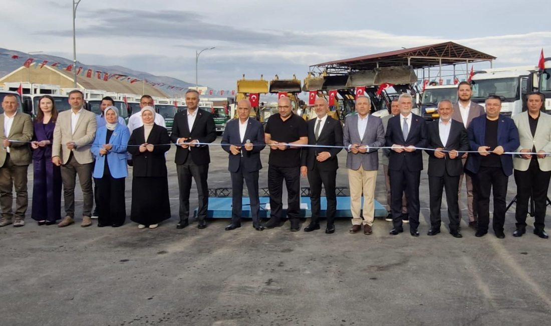 Programın açılış konuşmasını Onikişubat Belediye Başkanı Hanifi Toptaş gerçekleştirdi. Toptaş,