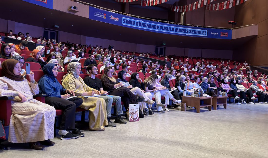 Büyükşehir’in KPSS Genel Tekrar Kampı Türkçe ile Noktalandı Sınava hazırlanan gençlerin yoğun ilgi gösterdiği eğitimde Türkçe’nin temel konu