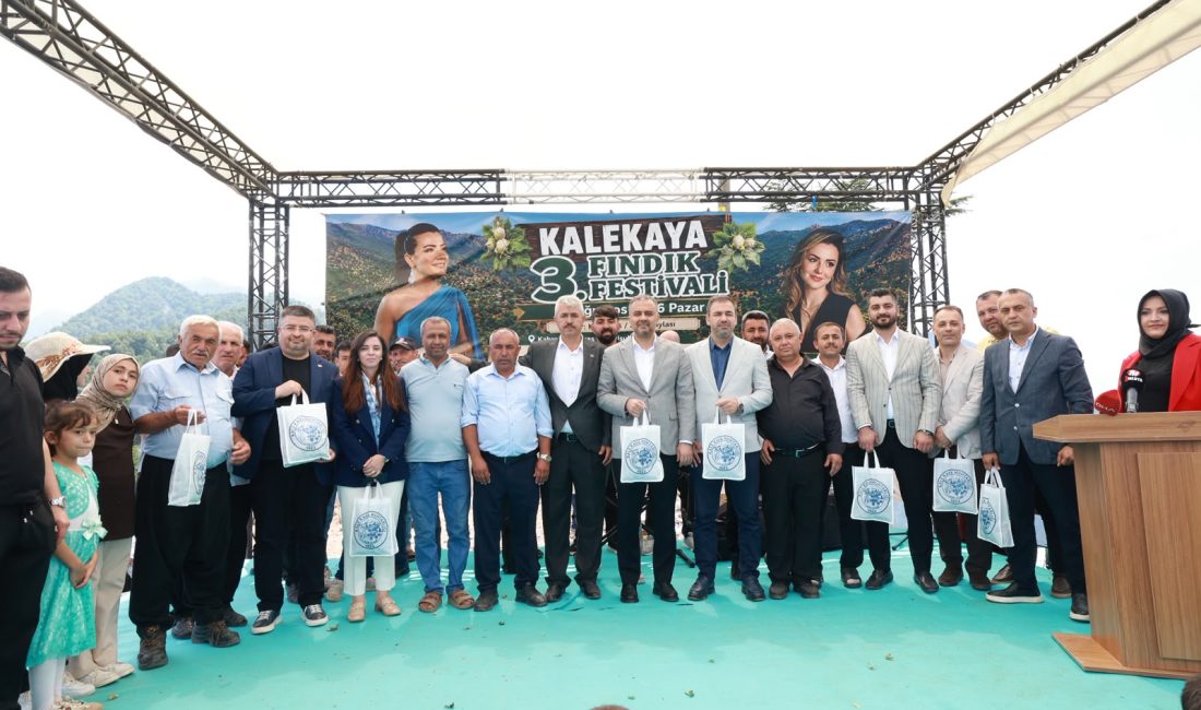 Başkan Toptaş, Kahramanmaraş’ın Karadeniz’i Kalekaya’da Fındık Festivali’ne katıldı Onikişubat Belediye Başkanı Hanifi Toptaş, Kahramanmaraş’ın Karadeniz’i olarak anılan Kalekaya