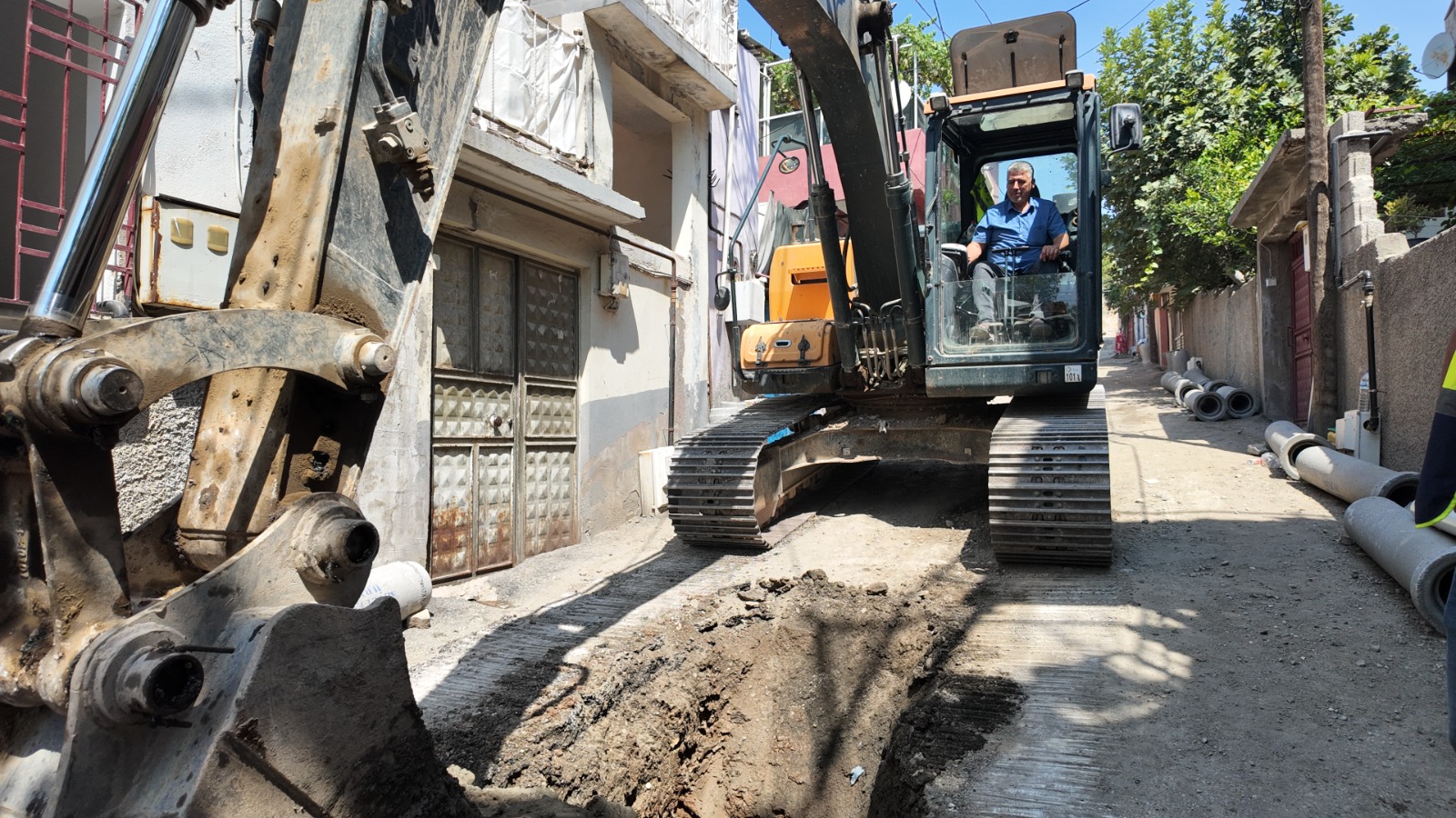 Barbaros Mahallesi’nde Kanalizasyon Altyapısı Güçleniyor 1 WhatsApp Image at ..
