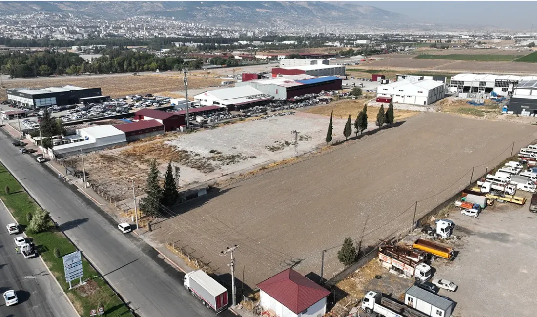 Büyükşehir’den Ağustos Fuarı Ziyaretçilerine Ücretsiz Otopark Kolaylığı Büyükşehir Belediyesi, fuar süresince yaşanabilecek araç yoğunluğunu en aza indirmek