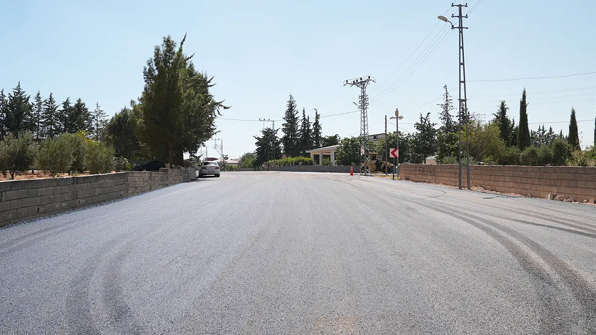 buyuksehirden dulkadiroglu kirsalina deger katan yol yatirimi