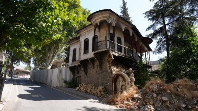 Çalışmaların şehrin kültürel kimliğini koruma adına büyük önem taşıdığını belirten
