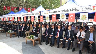 Ulu Cami Meydanı’nda gerçekleştirilen programda, ahilik kültürünün temel değerleri olan