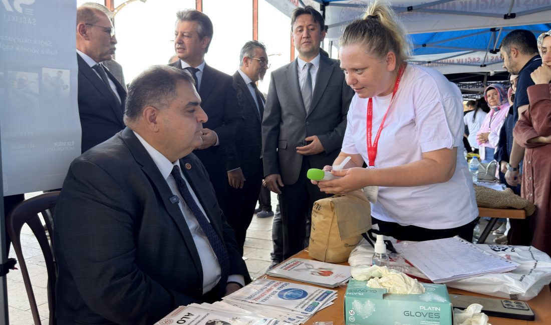 Kahramanmaraş’ta 3-9 Eylül Halk Sağlığı Haftası kapsamında KSÜ Tıp Fakültesi’nde