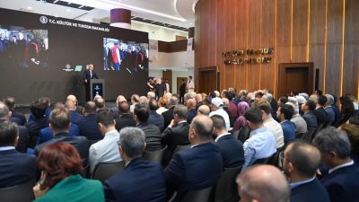 Kültür ve Turizm Bakanı Mehmet Nuri Ersoy’un başkanlığındaki toplantıya, depremden