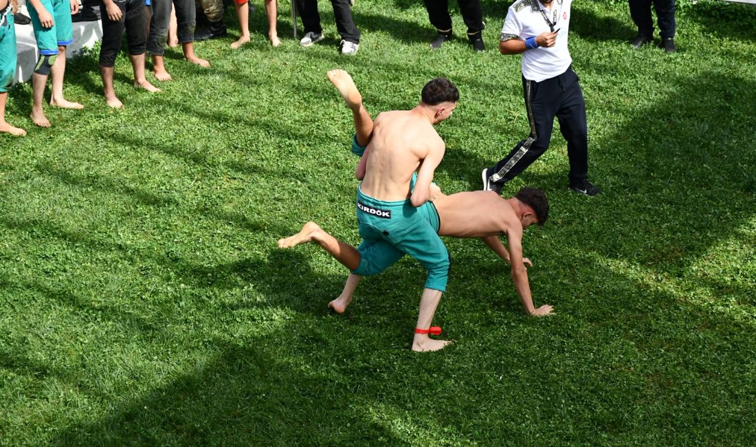 Festivalin açılışında konuşan Dulkadiroğlu Belediye Başkanı Mehmet Akpınar, Boyalı Güreş