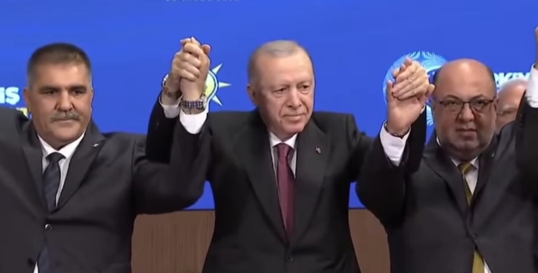 Kahramanmaraş’ta 2 Belediye Başkanı AK Parti’ye Katıldı! Kahramanmaraş siyasetinde dikkat çeken bir gelişme yaşandı. Yeniden Refah Partisi’nden