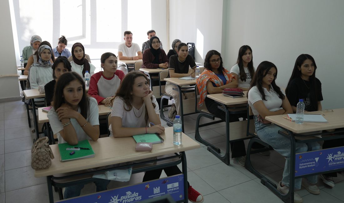 Büyükşehir Pusula Maraş Eğitim Merkezi’yle Gençlerin Yanında Kahramanmaraş Büyükşehir Belediyesi, gençlerin eğitim hayatına katkı sunmak ve sınav