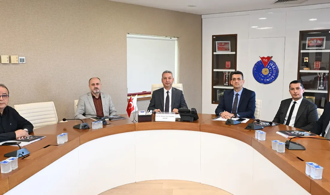 Kahramanmaraş Altın ve Mücevher Merkezi’nin Yeni Faaliyet Dönemi Değerlendirmesi Yapıldı Gerçekleştirilen toplantıda, Kahramanmaraş Altın ve Mücevher Merkezi’nin deprem sonrası dönemde