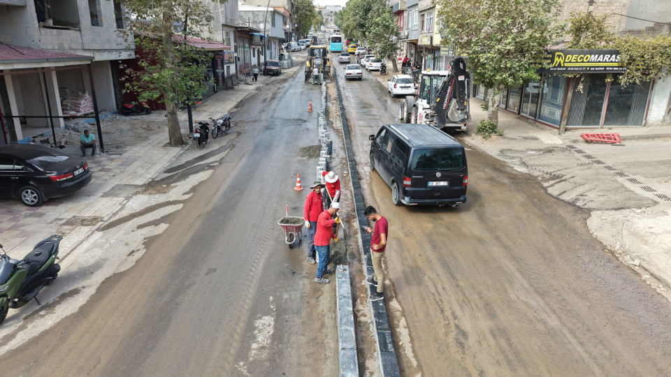 Bayazıtlı Bulvarı’nda yapılacak çalışmalar yalnızca refüj düzenlemeleriyle sınırlı kalmayacak. Arterde