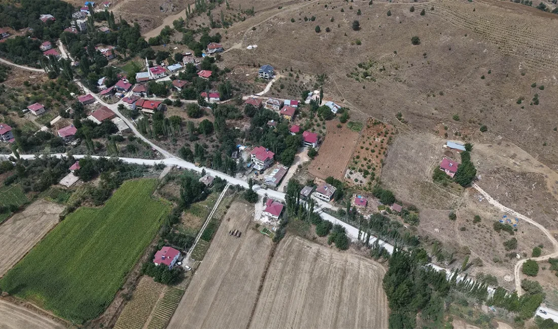 Büyükşehir, Göksun Kırsalında Ulaşıma Güç Katan Yol Yatırımını Tamamladı Büyükşehir Belediyesi ekipleri tarafından gerçekleştirilen çalışmalar kapsamında öncelikle mevcut yolun