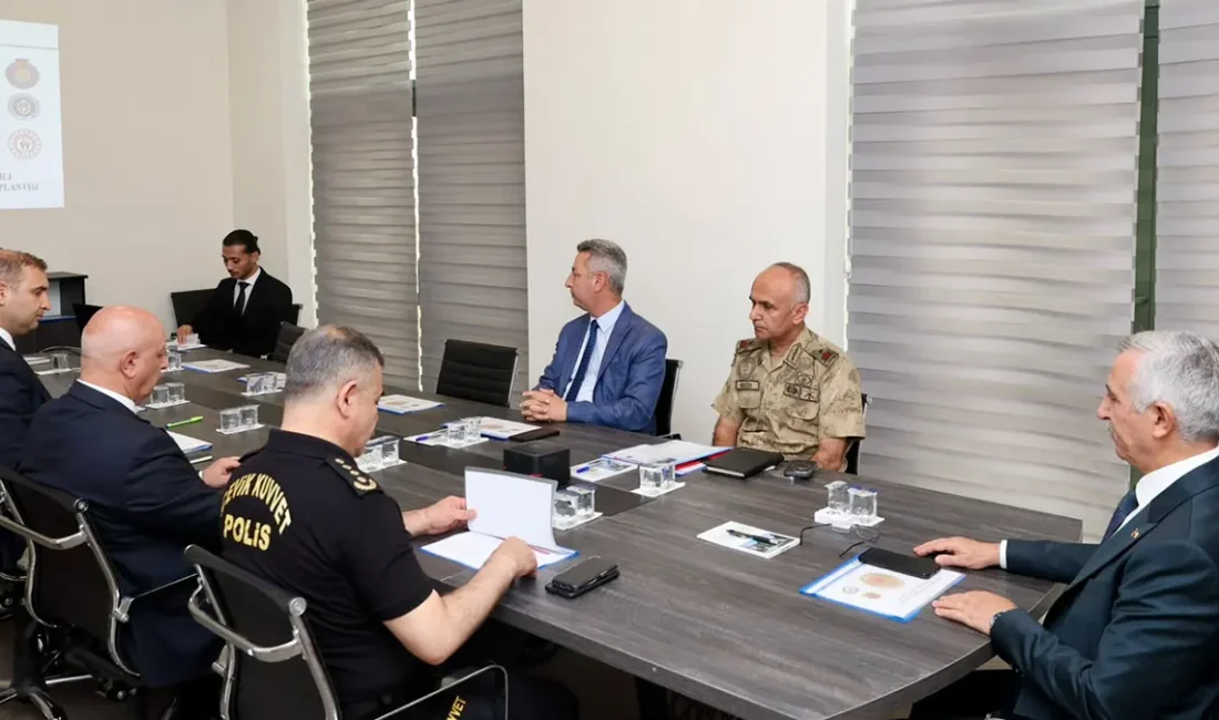 Toplantıya; Kahramanmaraş Sütçü İmam Üniversitesi (KSÜ) Rektörü Prof. Dr. İbrahim