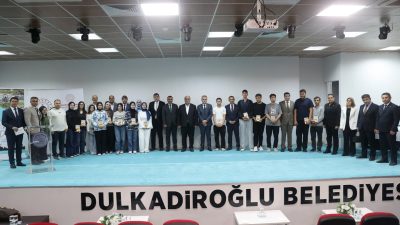 Dulkadiroğlu Belediye Başkanı Mehmet Akpınar ve Kahramanmaraş İl Millî Eğitim