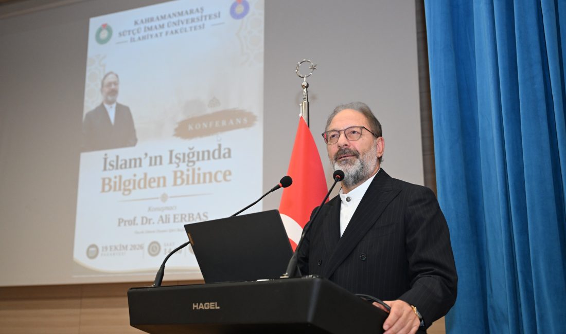 Ali Erbaş, KSÜ’de “İslam’ın Işığında Bilgiden Bilince” Konferansı Verdi İlahiyat Fakültesi Öğr. Gör. Abdussamed Söyler’in Kur’an-ı Kerim tilaveti ardından