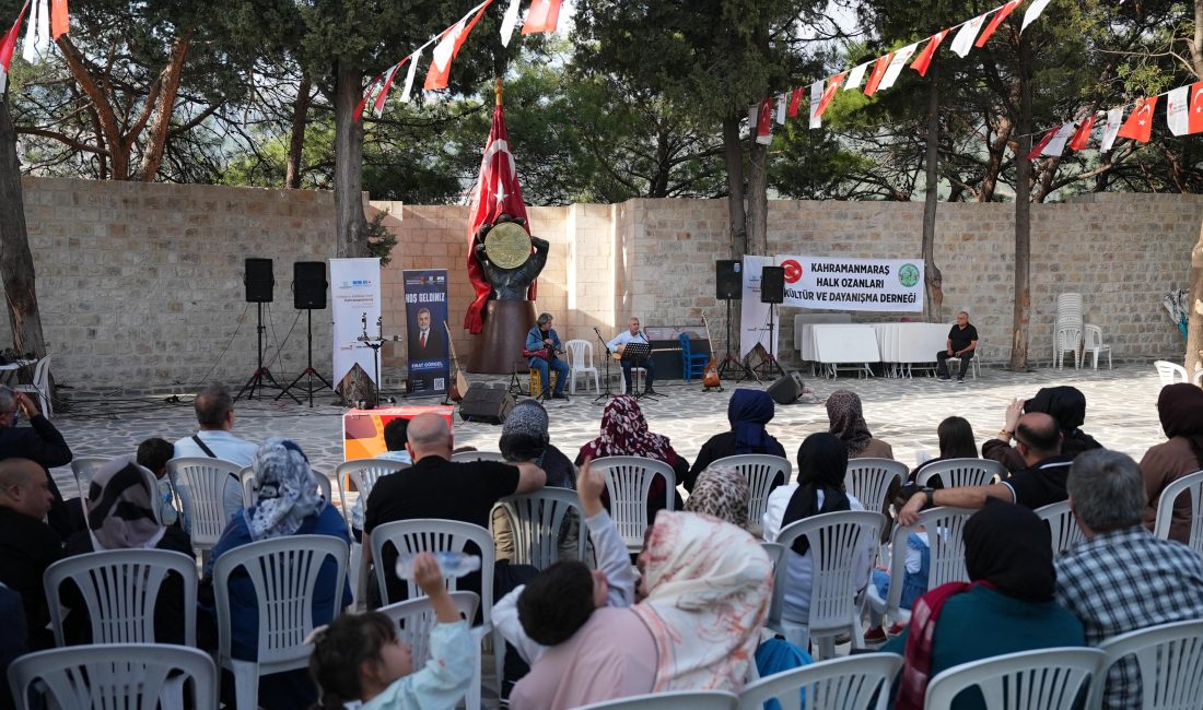 Büyükşehir, Âşıklık Geleneğini Kahramanmaraş Kalesi’nde Yaşattı Kahramanmaraş Büyükşehir Belediyesi, Türkiye’nin ilk ve tek UNESCO Edebiyat Şehri