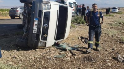 Tarım işçilerini taşıyan minibüs devrildi: 12 yaralı Adıyaman’ın Samsat ilçesinde