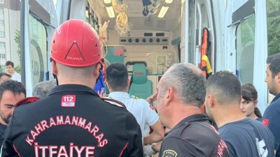 Kaza, eski Kahramanmaraş-Göksun kara yolu Elmalı Kavşağı yakınlarında meydana geldi.