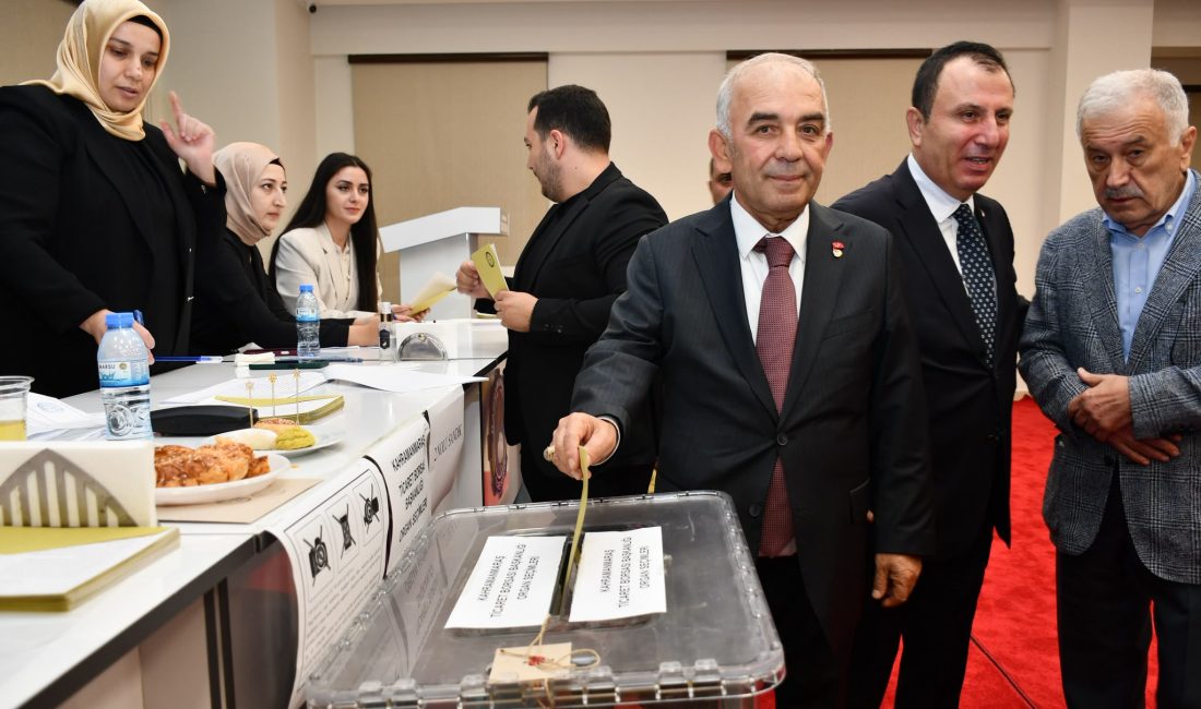 Kahramanmaraş Ticaret Borsası’nda gerçekleştirilen seçimlerde iş dünyasının önemli isimleri bir
