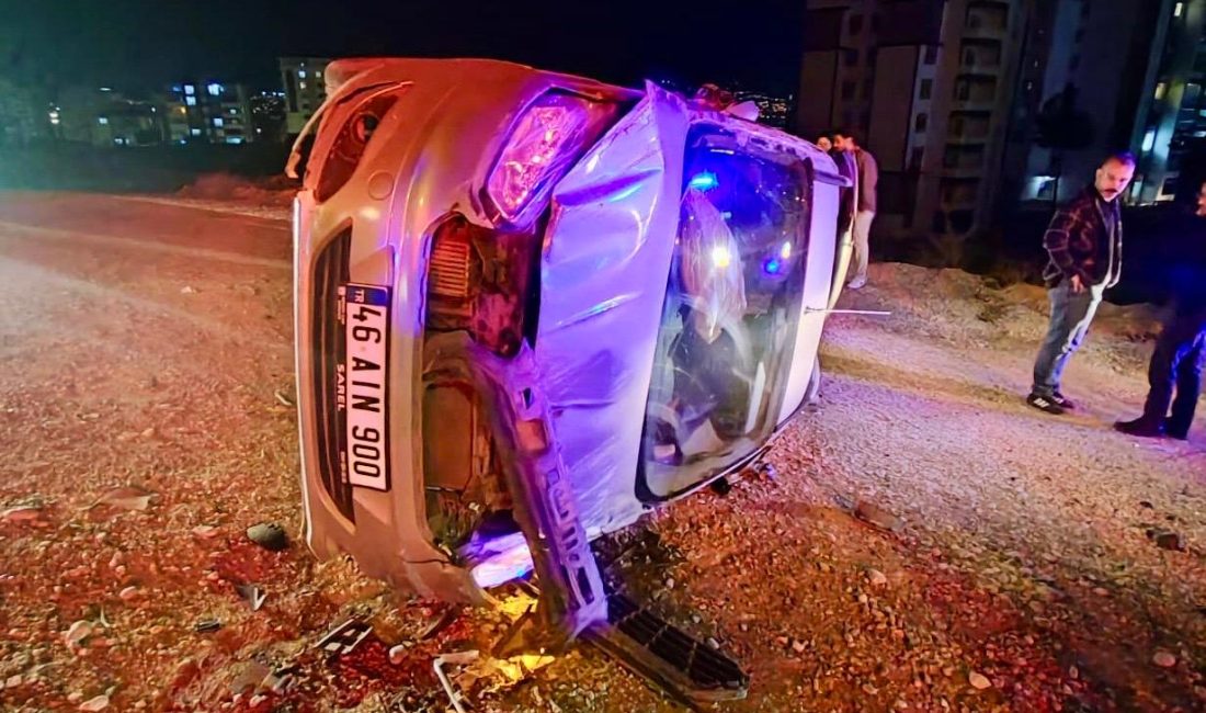 Kahramanmaraş’ta trafik kazası: 2 yaralı Kaza, Yamaçtepe Mahallesi’nde meydana geldi. İddiaya göre, sürücüsünün aşırı hızlı