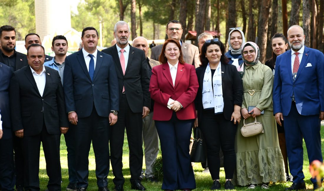 Anahtar Parti Dulkadiroğlu İlçe Başkanlığı, 19 Ekim Muhtarlar Günü dolayısıyla