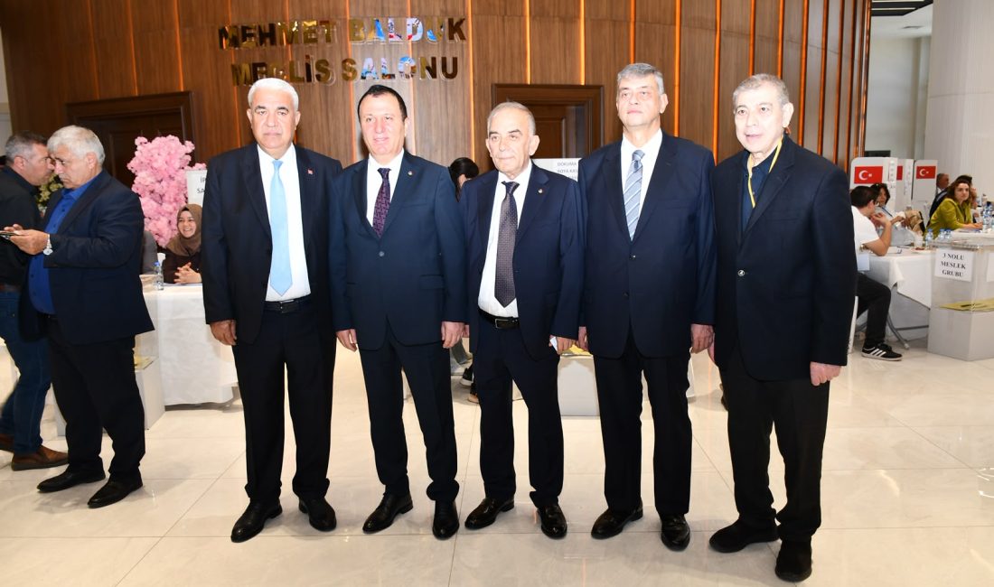 KMTSO’da Seçim Heyecanı Başladı! İş Dünyası Sandık Başında Seçim sürecinde üyeler oylarını kullanırken, oda organlarının yeni dönemdeki yapılanması