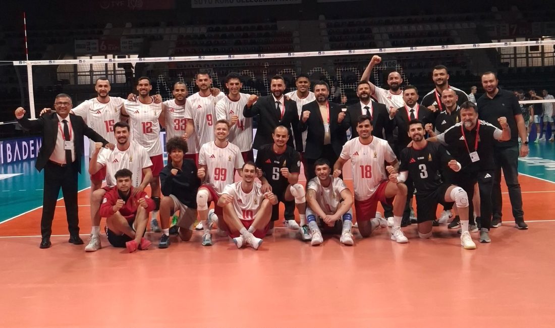 Akedaş Onikişubat Belediyespor Kupa Voley’de Çeyrek Finalde Karşılaşmanın ilk setini 25-21 kazanan Akedaş Onikişubat Belediyespor, büyük çekişmeye