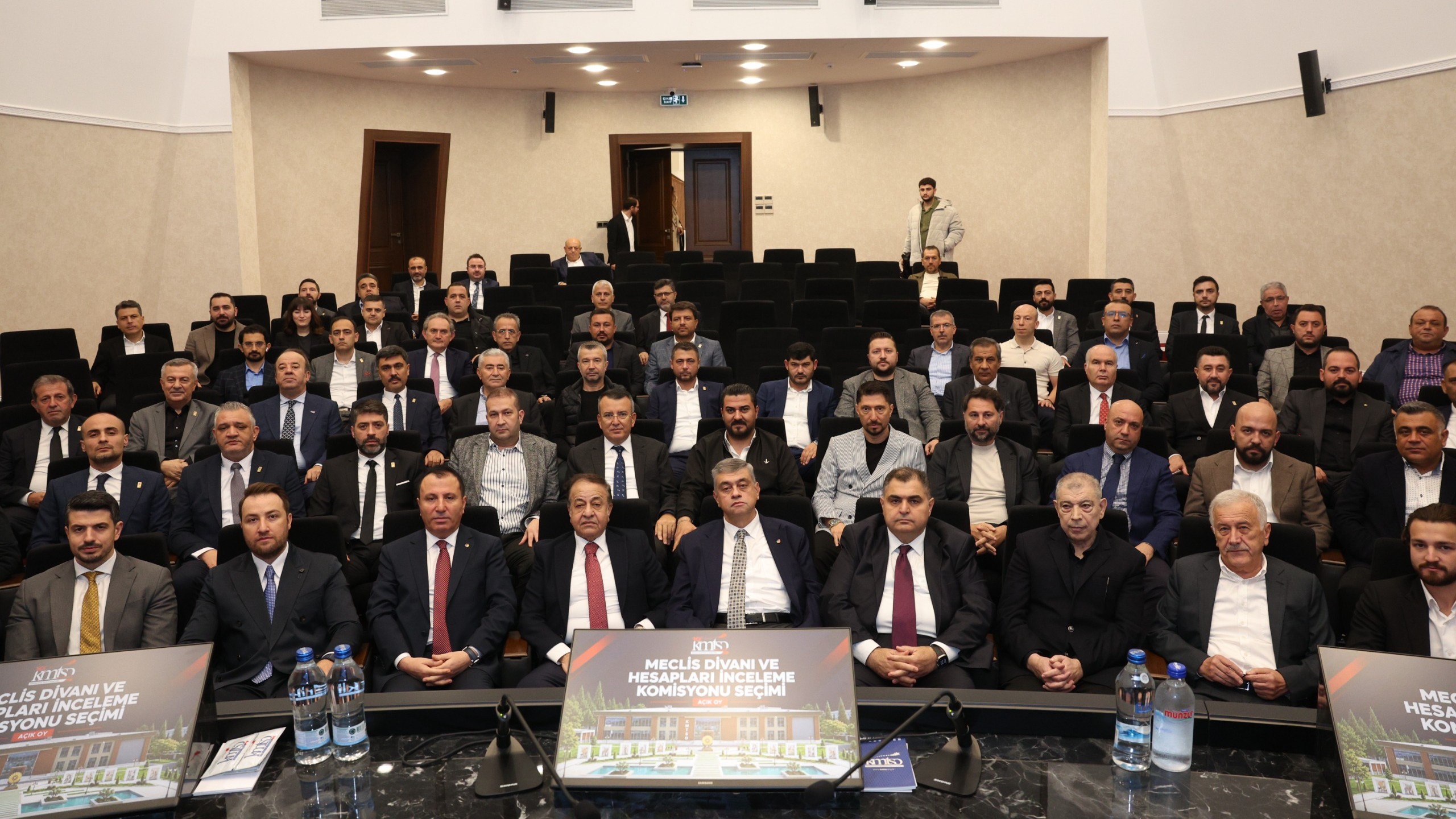 KMTSO’DA İKİNCİ YÜZYILIN YÖNETİMİ BELİRLENDİ Kahramanmaraş iş dünyasının çatı kuruluşu KMTSO’da yeni dönemin yönetim kadroları