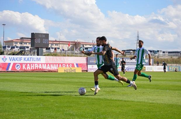 Kahramanmaraş İstiklalspor Sahada Fırtına Gibi Esti: Serikspor’a Geçit Yok İkinci devreye kontrollü bir oyun anlayışıyla başlayan İstiklalspor, 53. dakikada