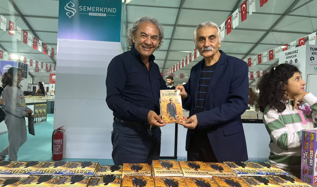 KARAKOÇ’A MEMLEKETİ KAHRAMANMARAŞ’TA BÜYÜK İLGİ Türk edebiyatına yeni eserler kazandıran Gazeteci-Yazar Selahattin Karakoç, memleketi Kahramanmaraş’ta
