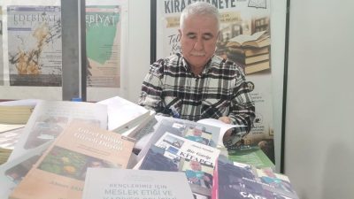 Sandal, kültürel çalışmalarını sivil toplum alanında da sürdürüyor. Bu kapsamda