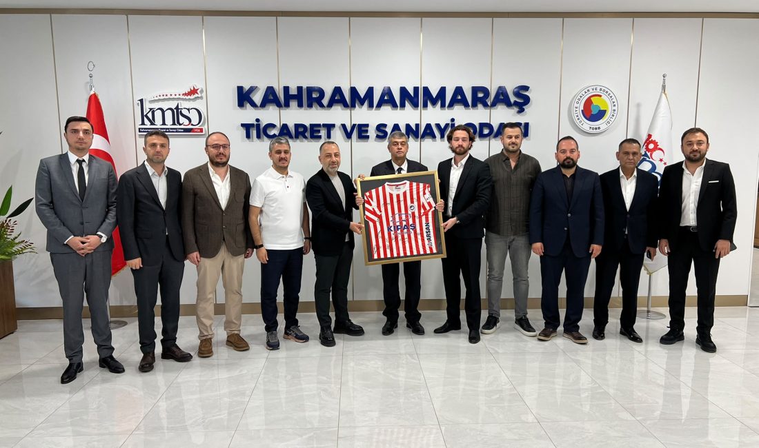 Mahmut Arıkan’dan İstiklalspor’a 100 Bin Dolarlık Destek Ziyaretten duyulan memnuniyet dile getirilirken, Başkan Ahmet Gülpak ve yönetim