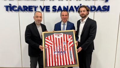 Ziyarette, Kahramanmaraş İstiklalspor’a yönelik destek mesajı veren Mustafa Buluntu, takımın
