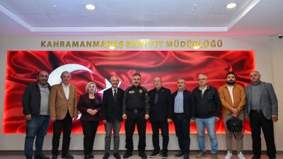 Cemiyet Başkanı Sermet Çuhadar ve yönetim kurulu üyeleri, Kahramanmaraş İl