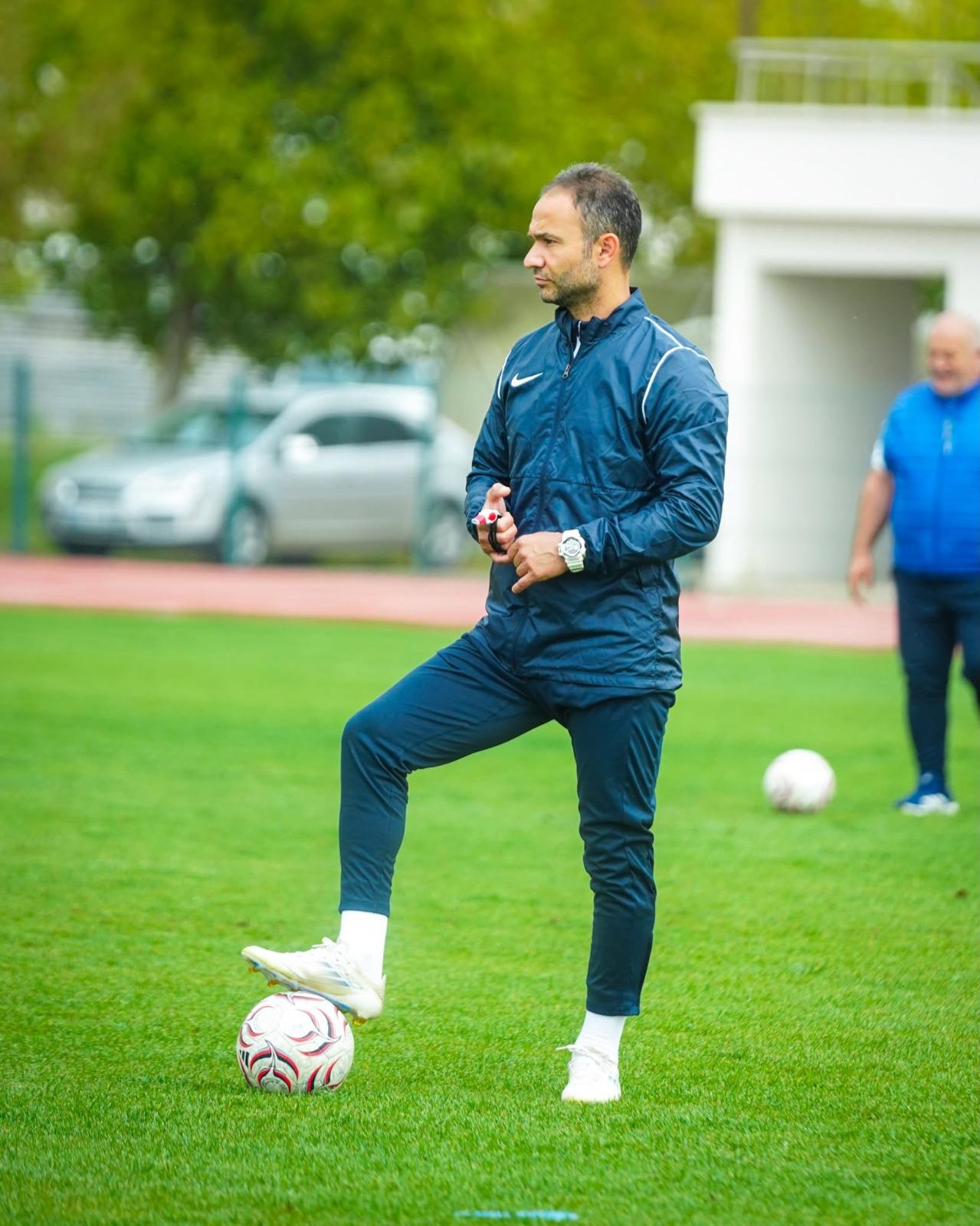 Akedaş Kahramanmaraş İstiklalspor’da Ömer Faruk Mahir Dönemi Sona Erdi Karacabey maçı sonrası yönetim kurulu ile bir araya gelen tecrübeli