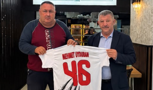 Pençe 46 Taraftar Grubu’ndan Mehmet Uyduran’a Ziyaret Gerçekleştirilen ziyarette, Kahramanmaraş’ta sporun gelişimi, gençlerin spora kazandırılması ve Onikişubat