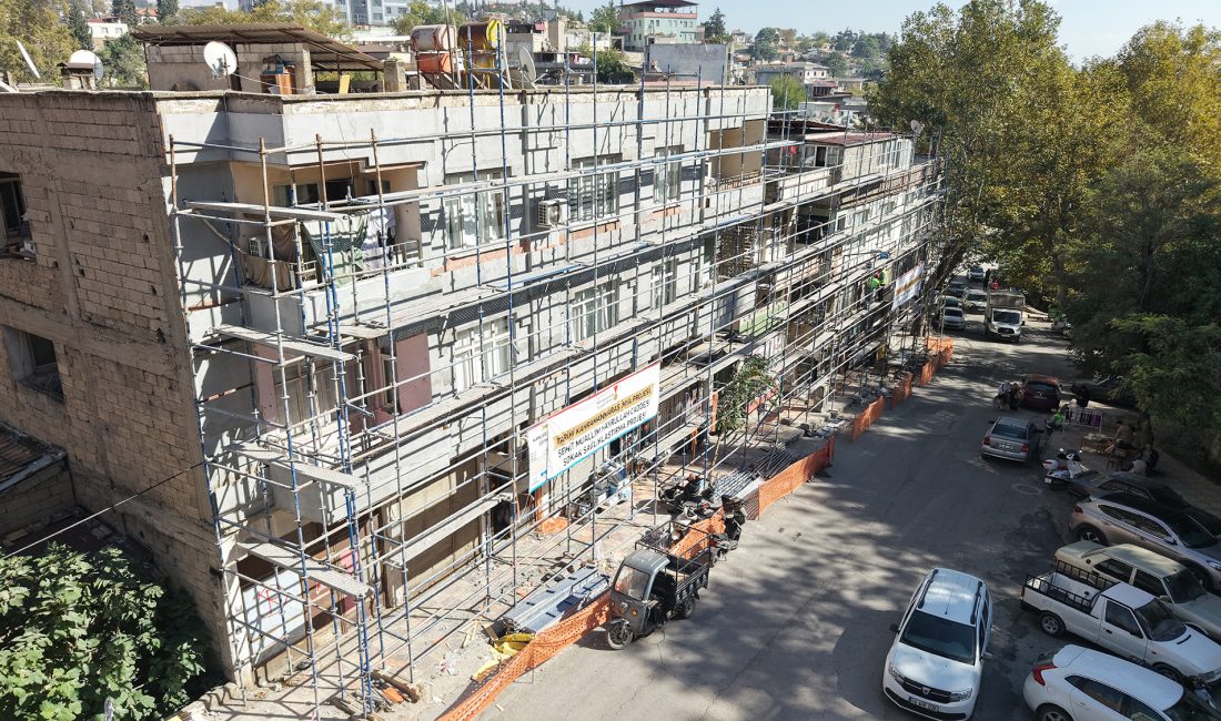 Kahramanmaraş Büyükşehir Belediyesi, şehrin inşa ve ihyası noktasında altyapıdan ulaşıma,