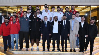Büyükşehir Belediye Başkanı Fırat Görgel, Türkiye Sigorta Türkiye Basketbol Ligi’nde