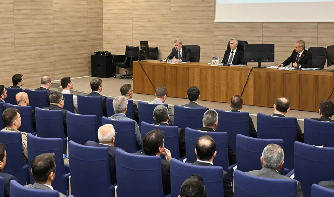 Toplantıda kurum temsilcileri kendi sorumluluk alanlarına ilişkin yürüttükleri faaliyetler hakkında