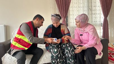 Büyükşehir Belediyesinin kapsayıcı hizmetlerinden duyduğu memnuniyeti dile getiren Uçan ailesi,